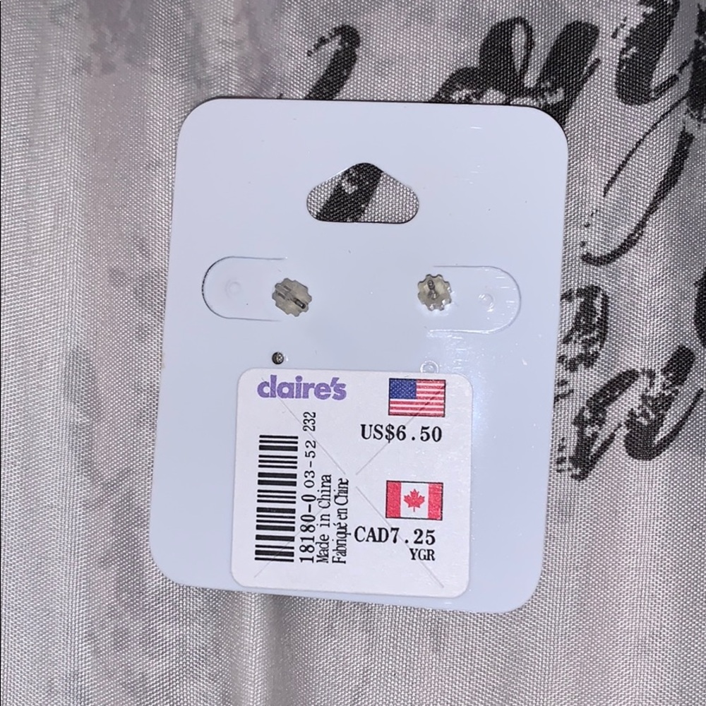Claire’s earrings *free with any bundle of 1+* - Picture 2 of 2